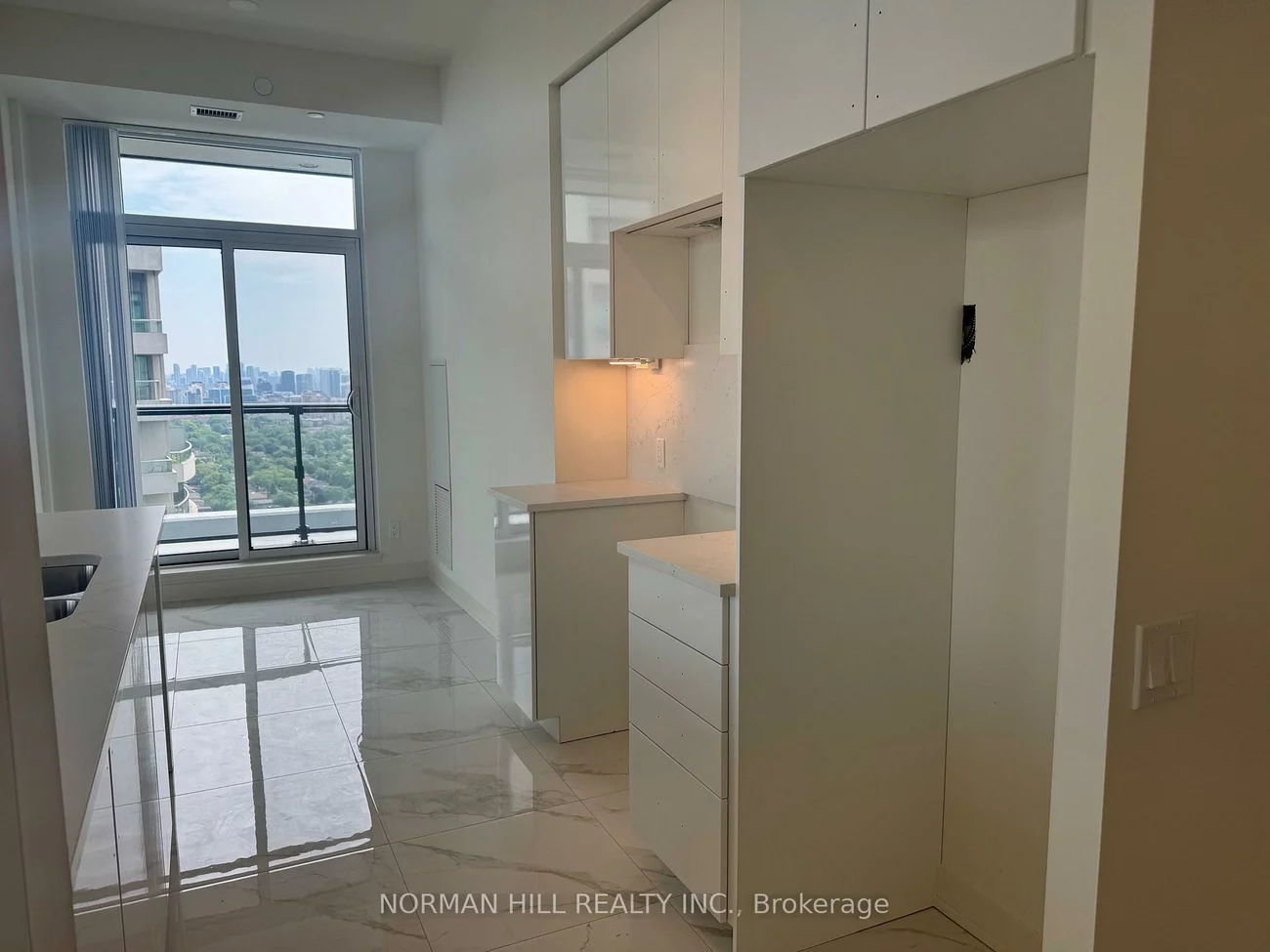 4955, Yonge, Willowdale East, Toronto