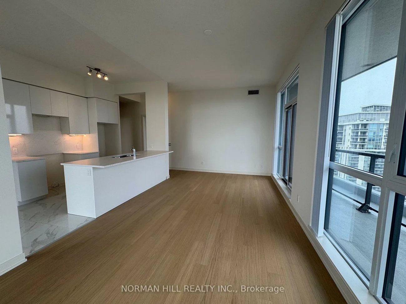 4955, Yonge, Willowdale East, Toronto