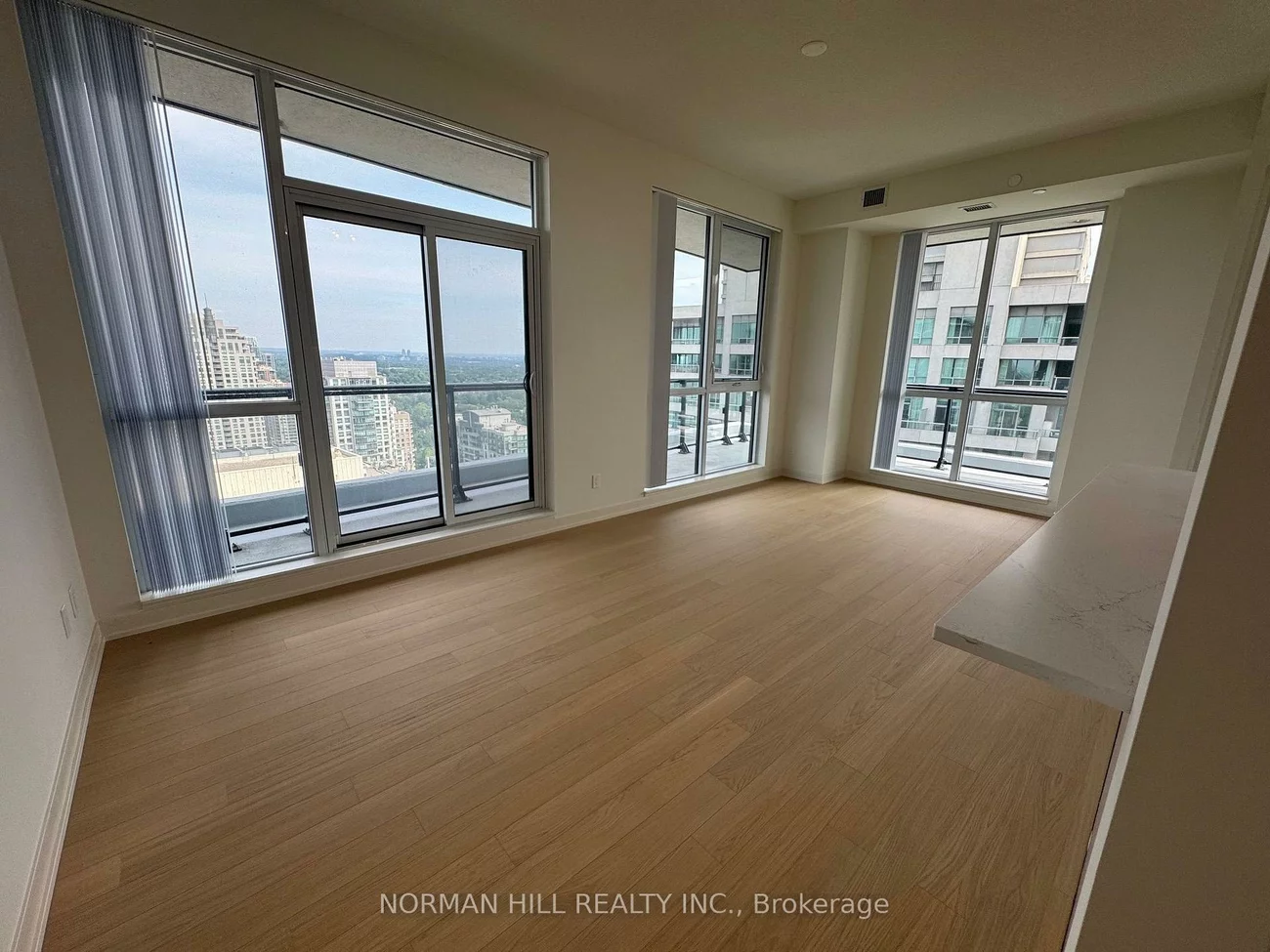 4955, Yonge, Willowdale East, Toronto