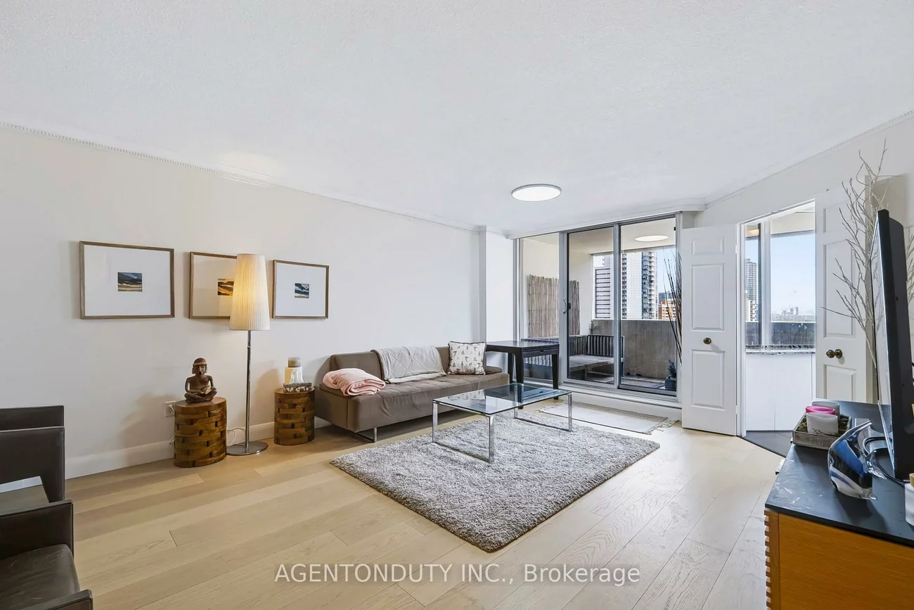 25, Maitland, Church-Yonge Corridor, Toronto