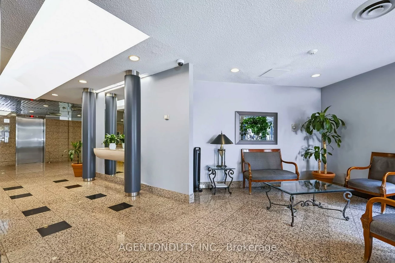 25, Maitland, Church-Yonge Corridor, Toronto
