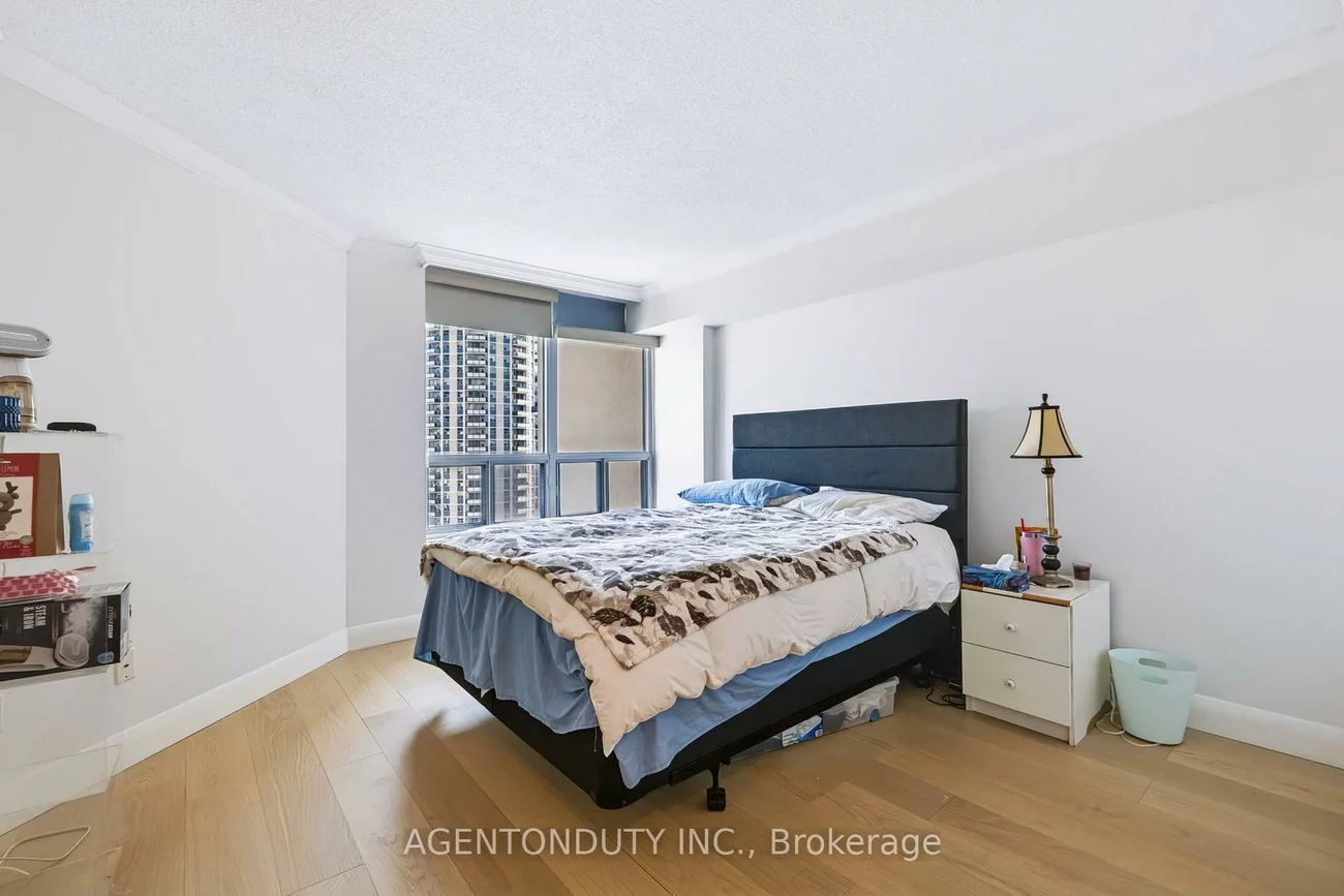 25, Maitland, Church-Yonge Corridor, Toronto