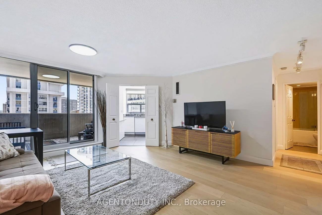 25, Maitland, Church-Yonge Corridor, Toronto
