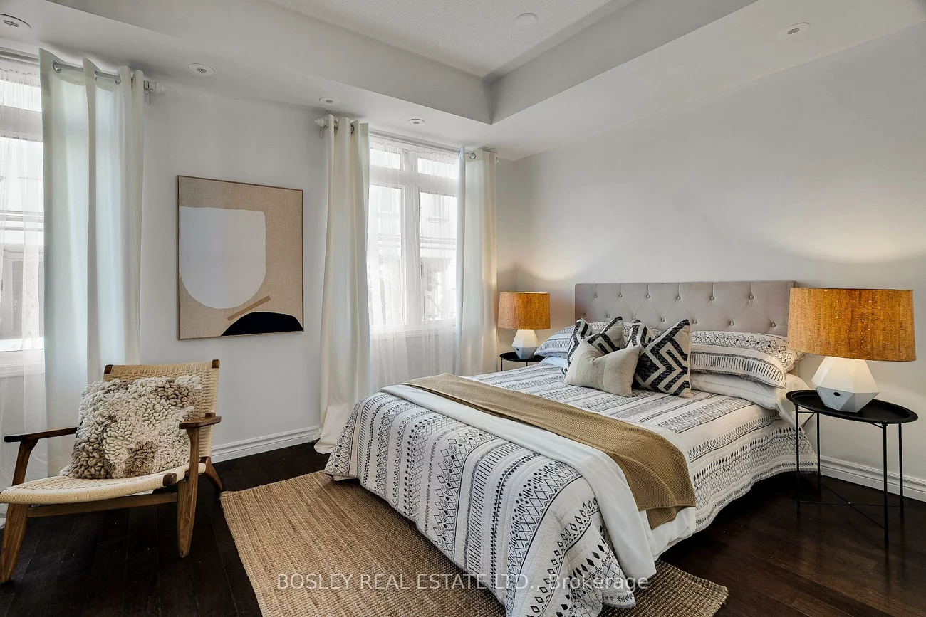 80, Carr, Kensington-Chinatown, Toronto