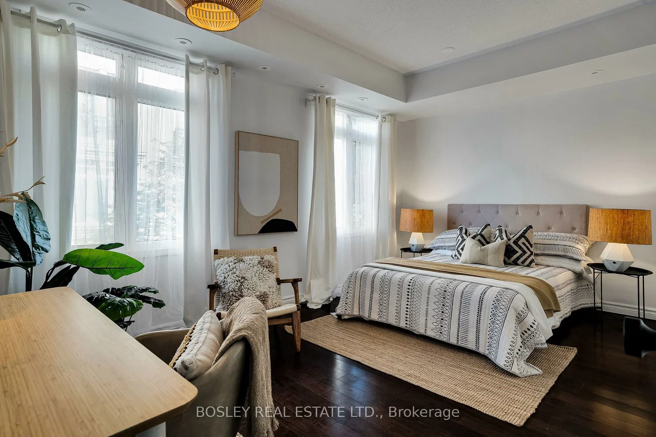 80, Carr, Kensington-Chinatown, Toronto
