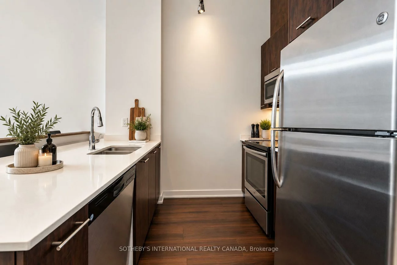 20, Bruyeres, Niagara, Toronto