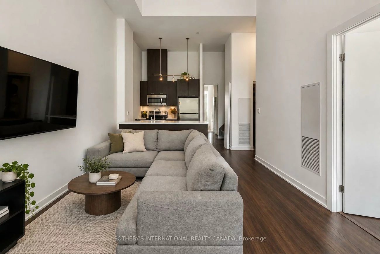 20, Bruyeres, Niagara, Toronto