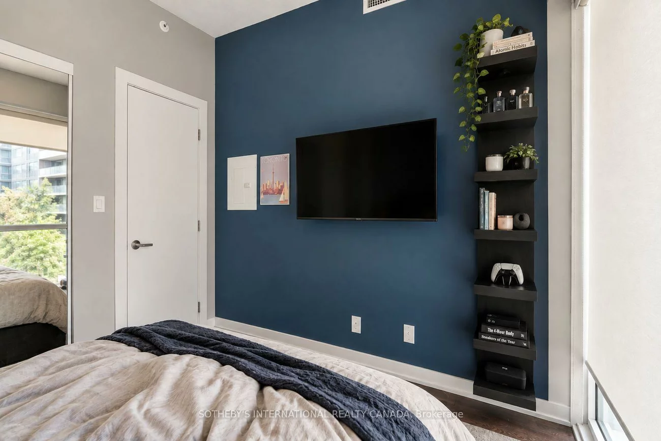 20, Bruyeres, Niagara, Toronto