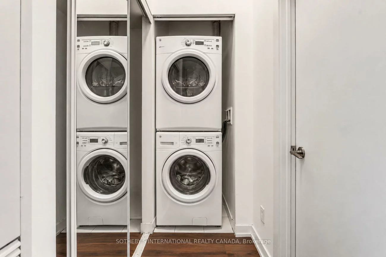20, Bruyeres, Niagara, Toronto