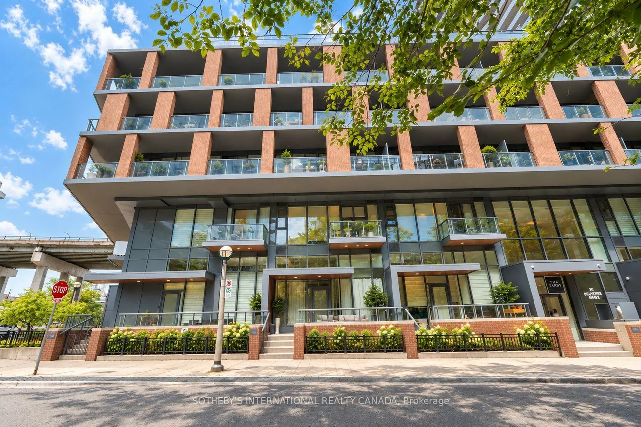 20, Bruyeres, Niagara, Toronto