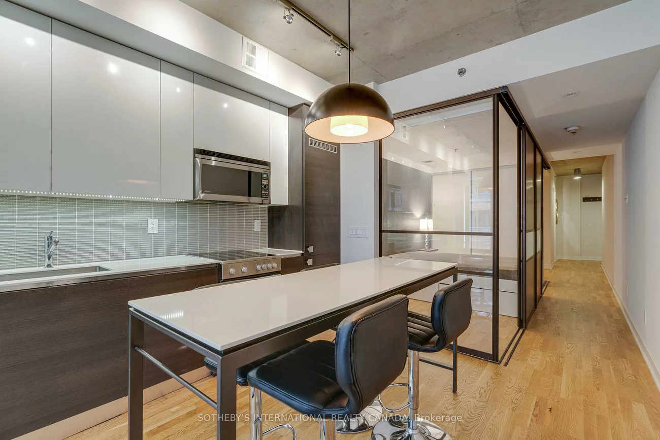 8, Dovercourt, Little Portugal, Toronto