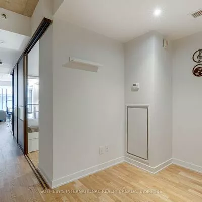 8, Dovercourt, Little Portugal, Toronto