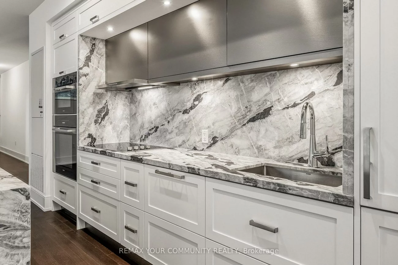 10, Inn On The Park, Banbury-Don Mills, Toronto