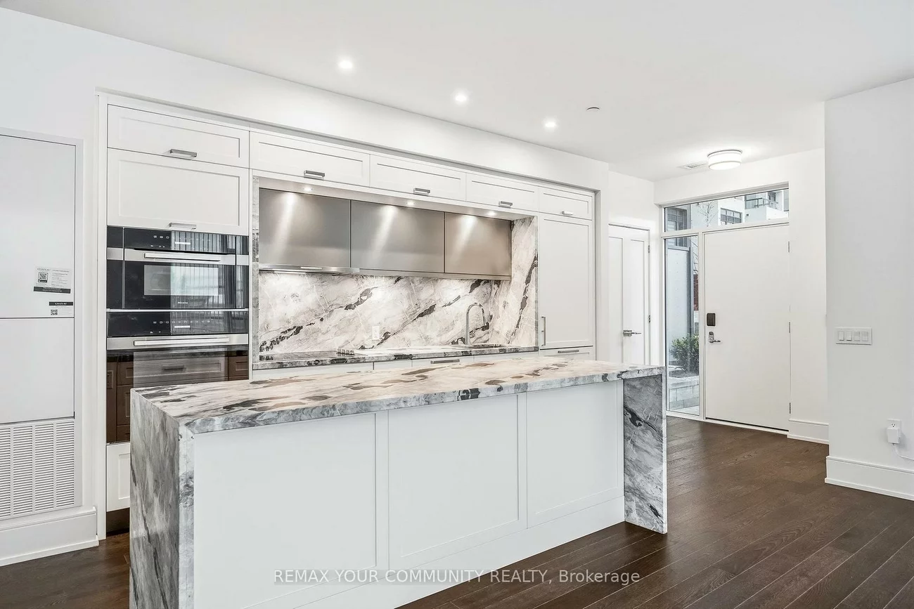 10, Inn On The Park, Banbury-Don Mills, Toronto