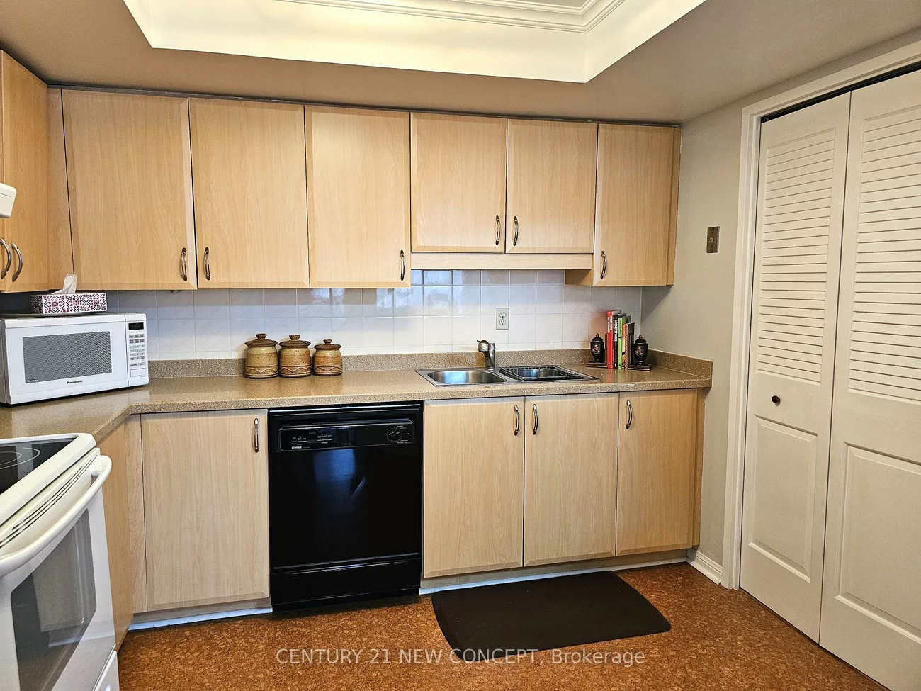 255, The Donway West, Banbury-Don Mills, Toronto