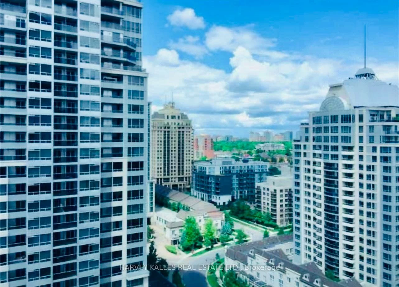 3, Rean, Bayview Village, Toronto