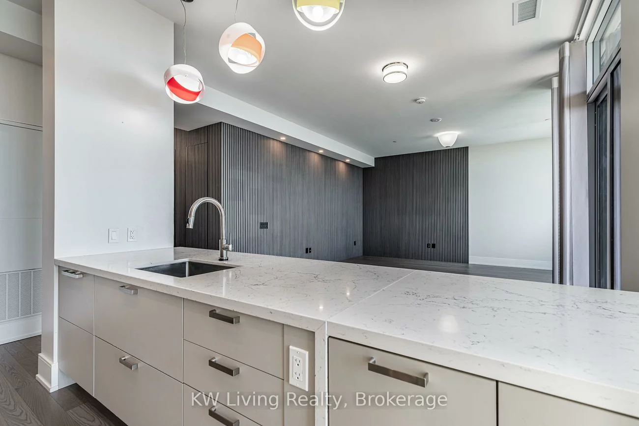 20, Inn On The Park, Banbury-Don Mills, Toronto