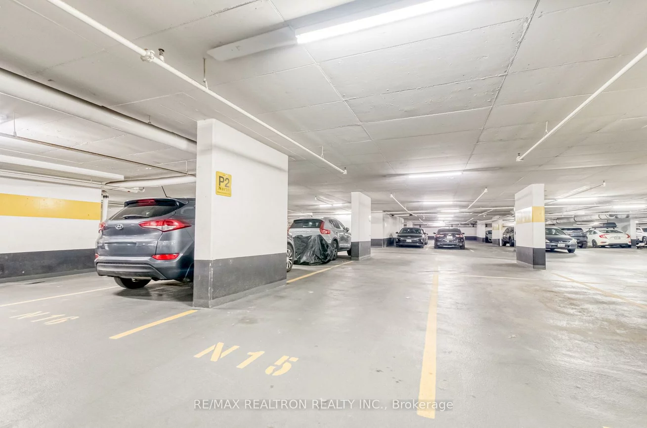 15, Fort York, Waterfront Communities C1, Toronto