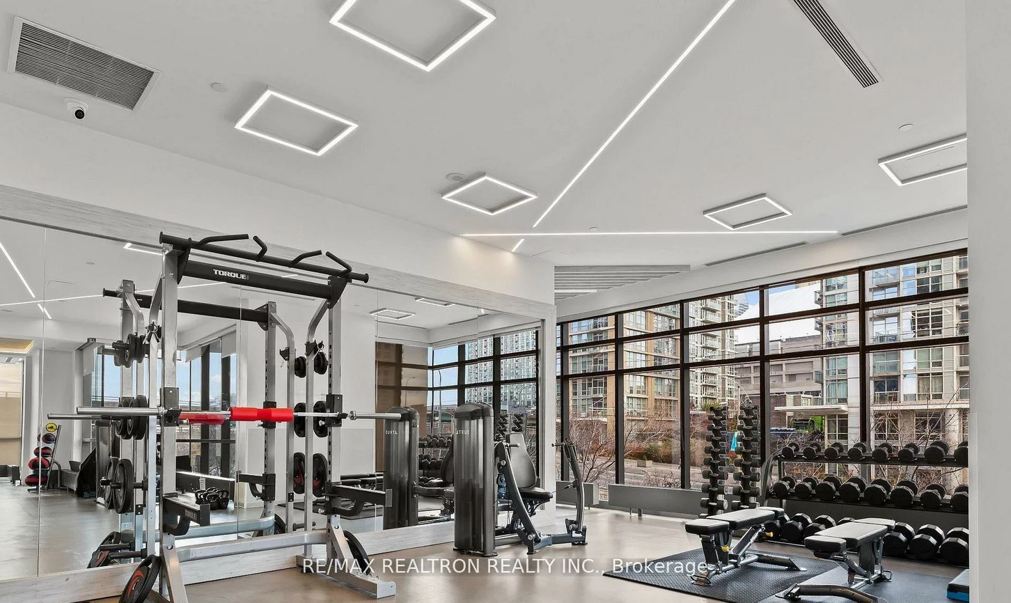 15, Fort York, Waterfront Communities C1, Toronto