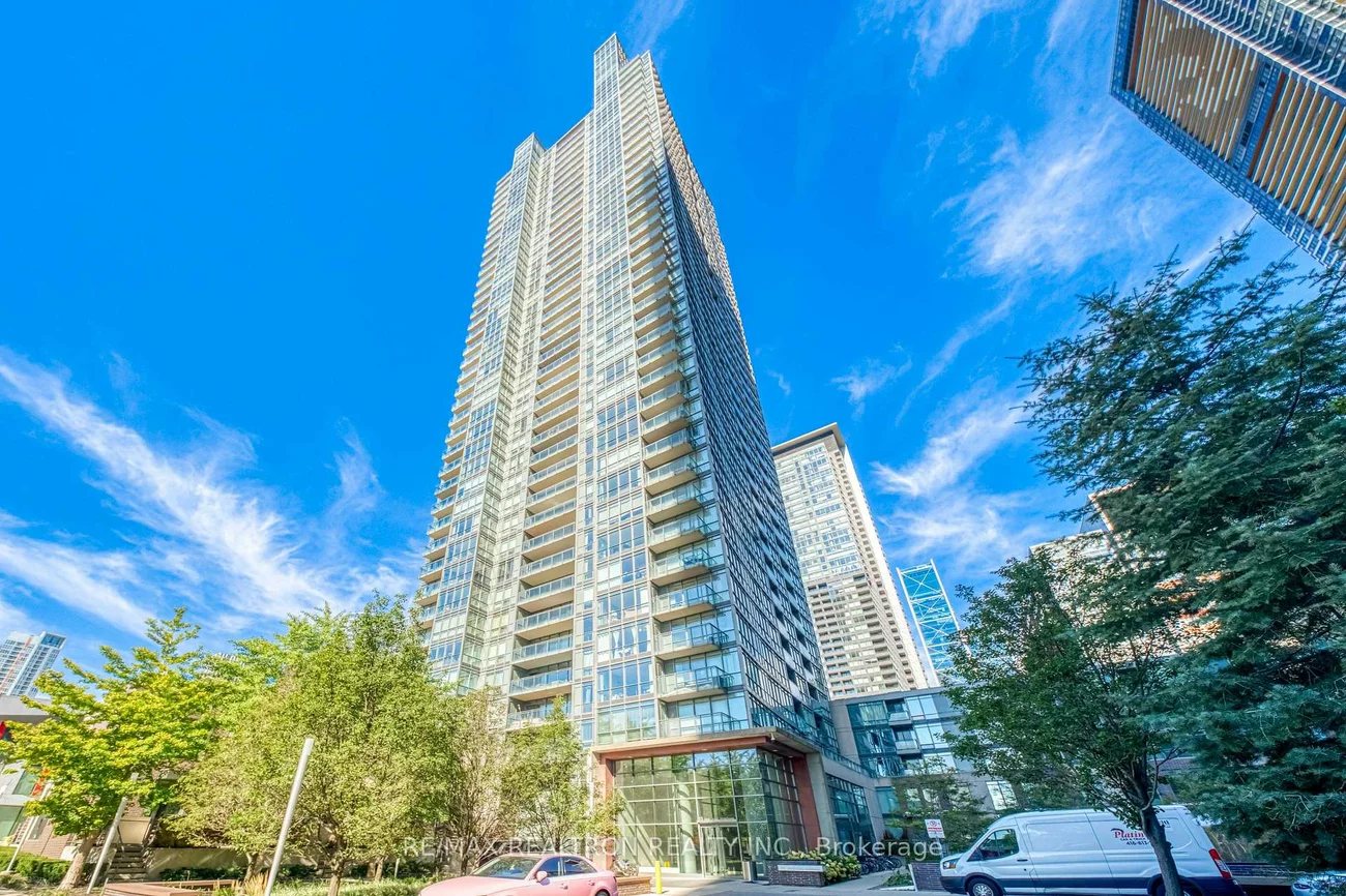 15, Fort York, Waterfront Communities C1, Toronto