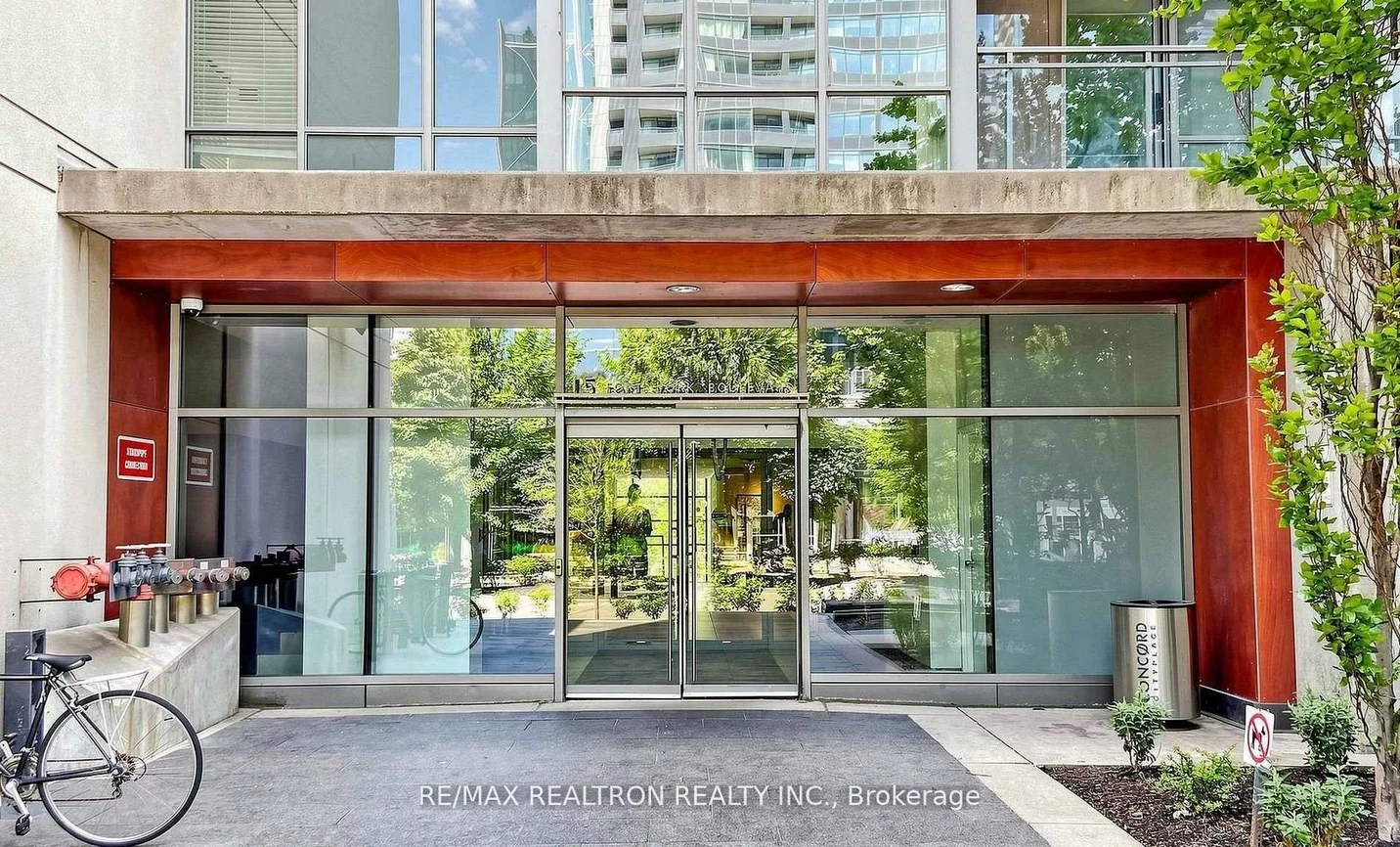 15, Fort York, Waterfront Communities C1, Toronto