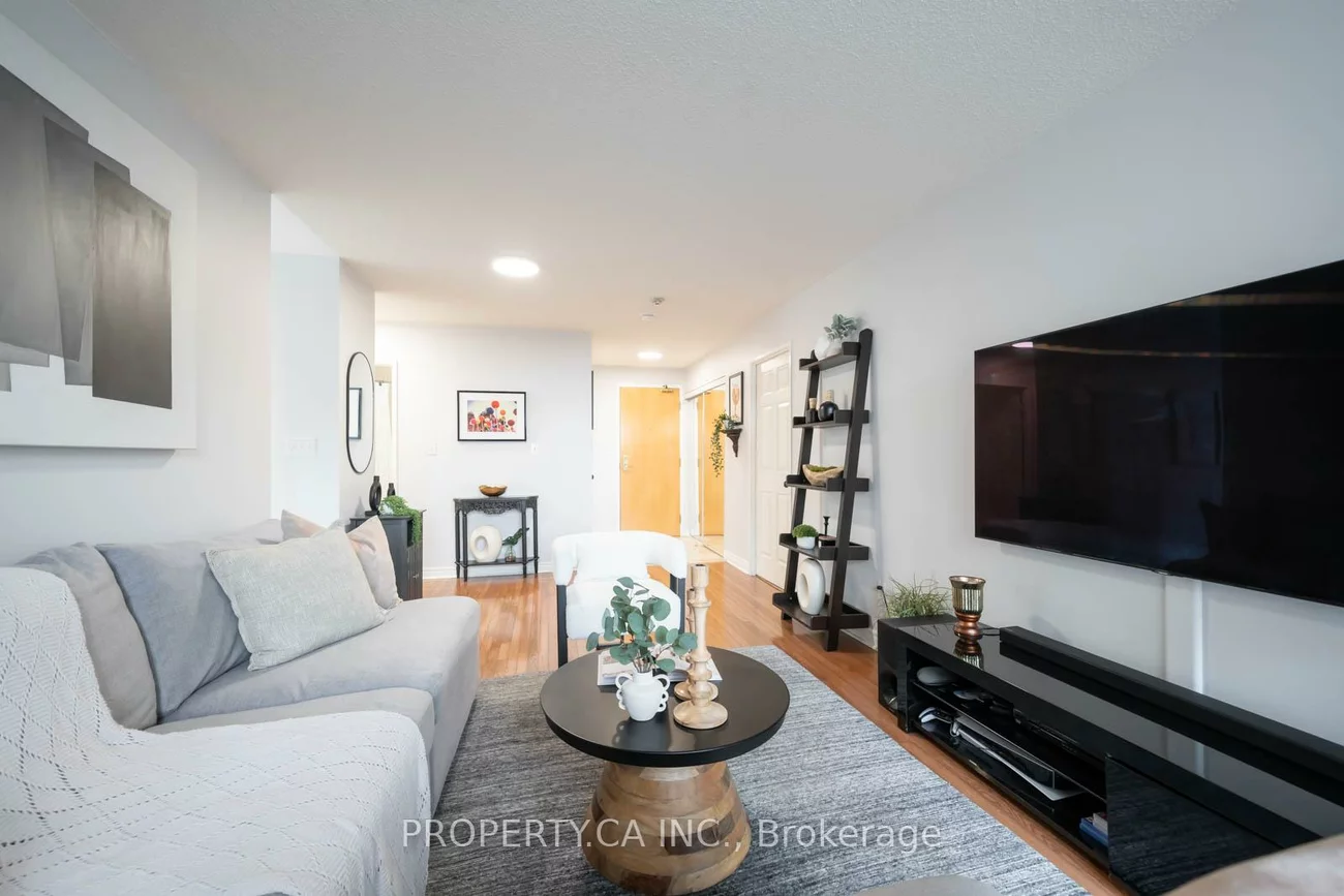 43, Eglinton, Mount Pleasant West, Toronto