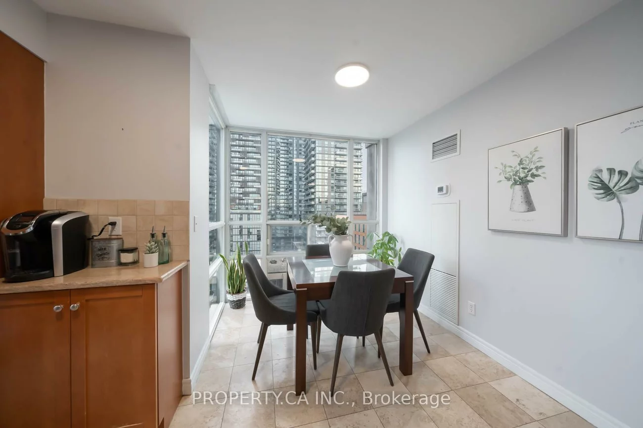 43, Eglinton, Mount Pleasant West, Toronto