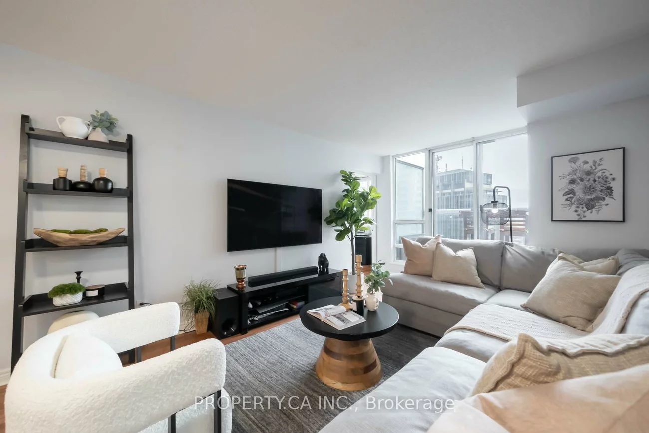 43, Eglinton, Mount Pleasant West, Toronto
