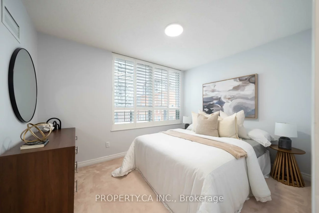43, Eglinton, Mount Pleasant West, Toronto