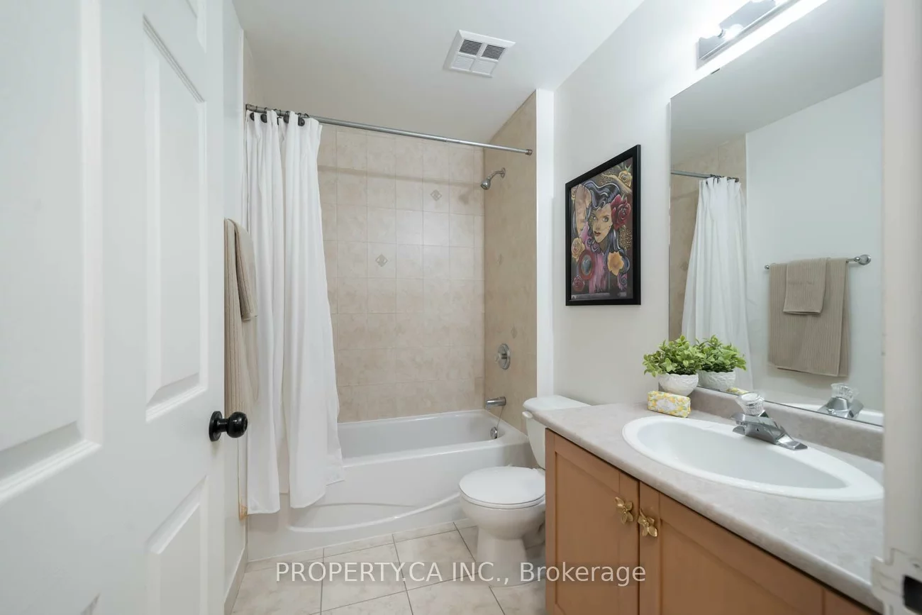 43, Eglinton, Mount Pleasant West, Toronto