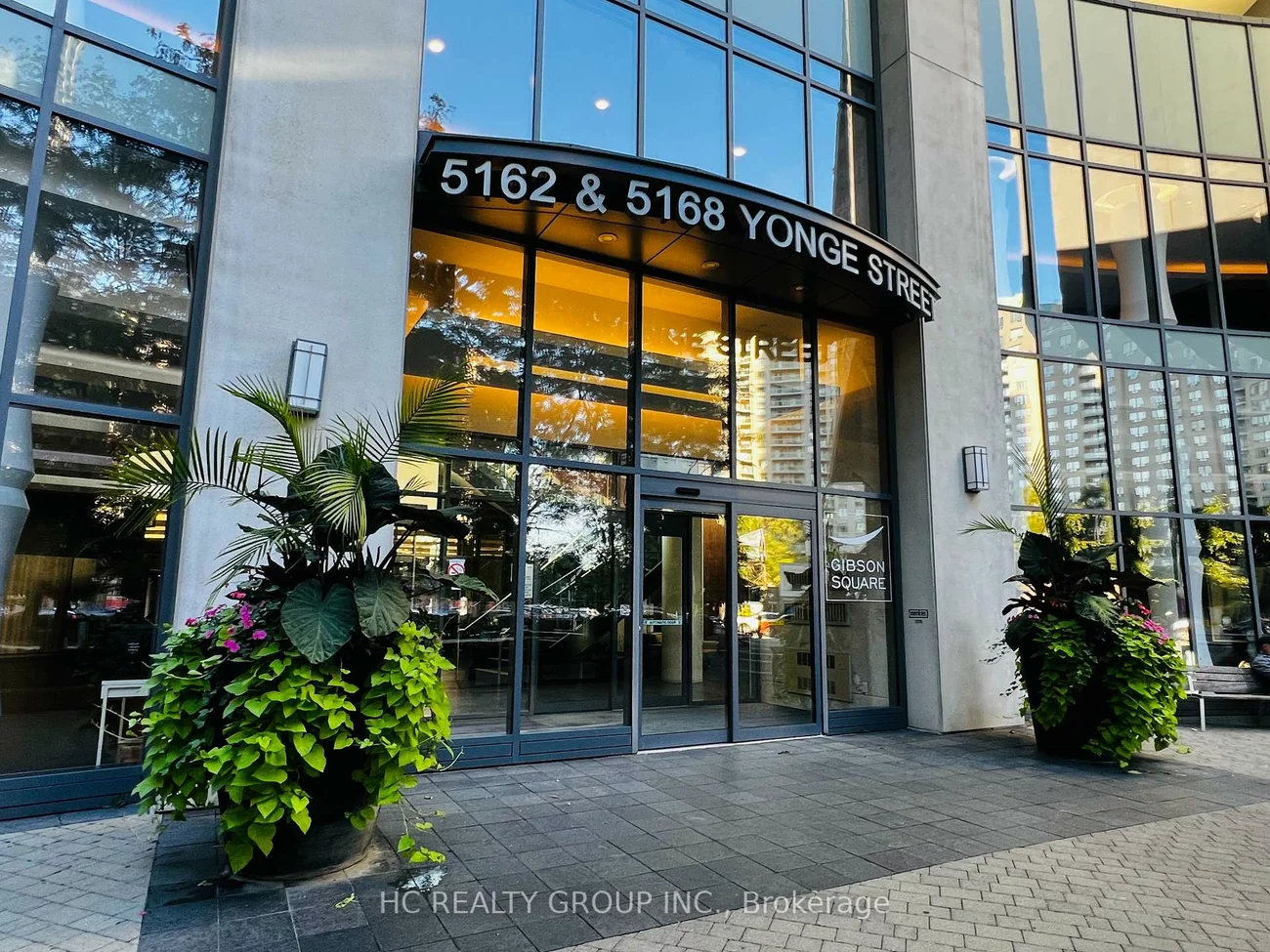 5168, Yonge, Willowdale West, Toronto