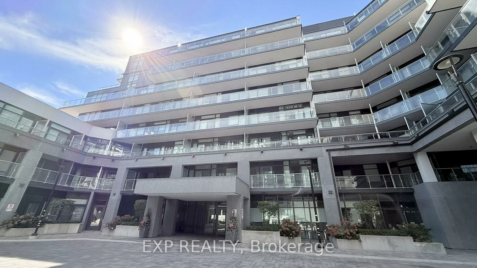 621, Sheppard, Bayview Village, Toronto