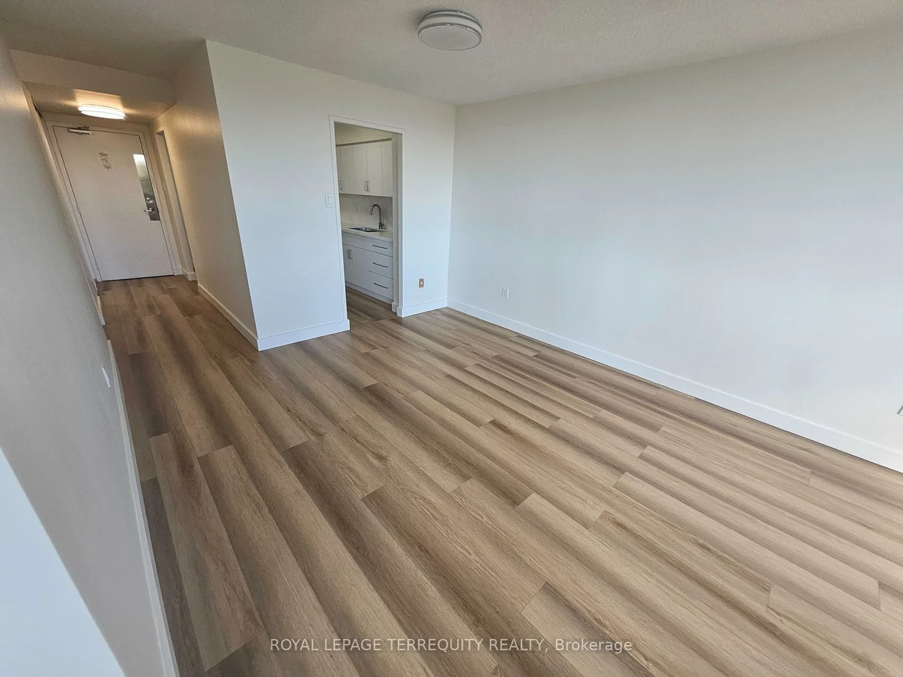 25, Sunrise, Victoria Village, Toronto