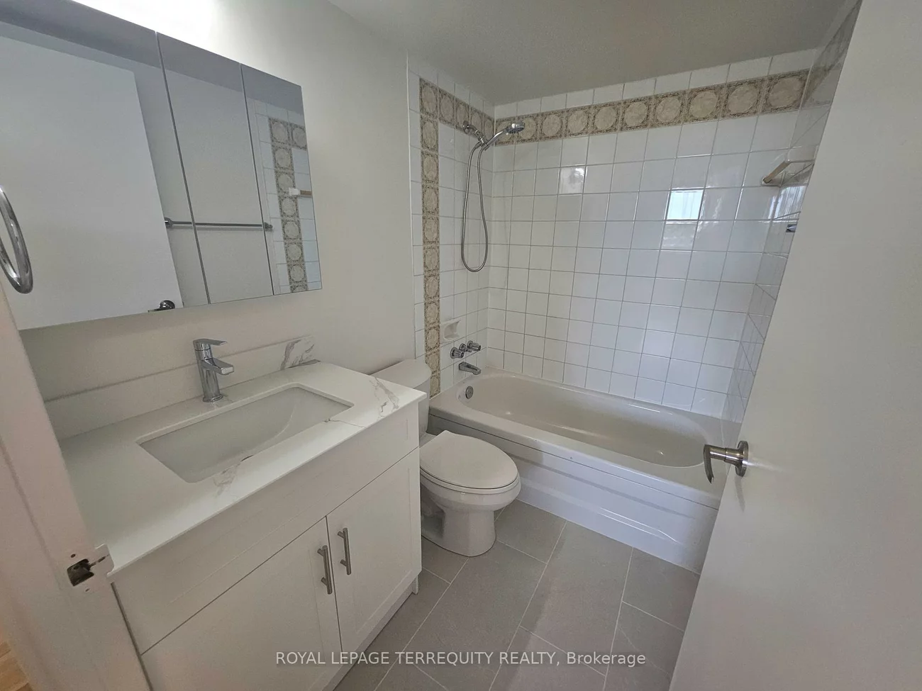 25, Sunrise, Victoria Village, Toronto