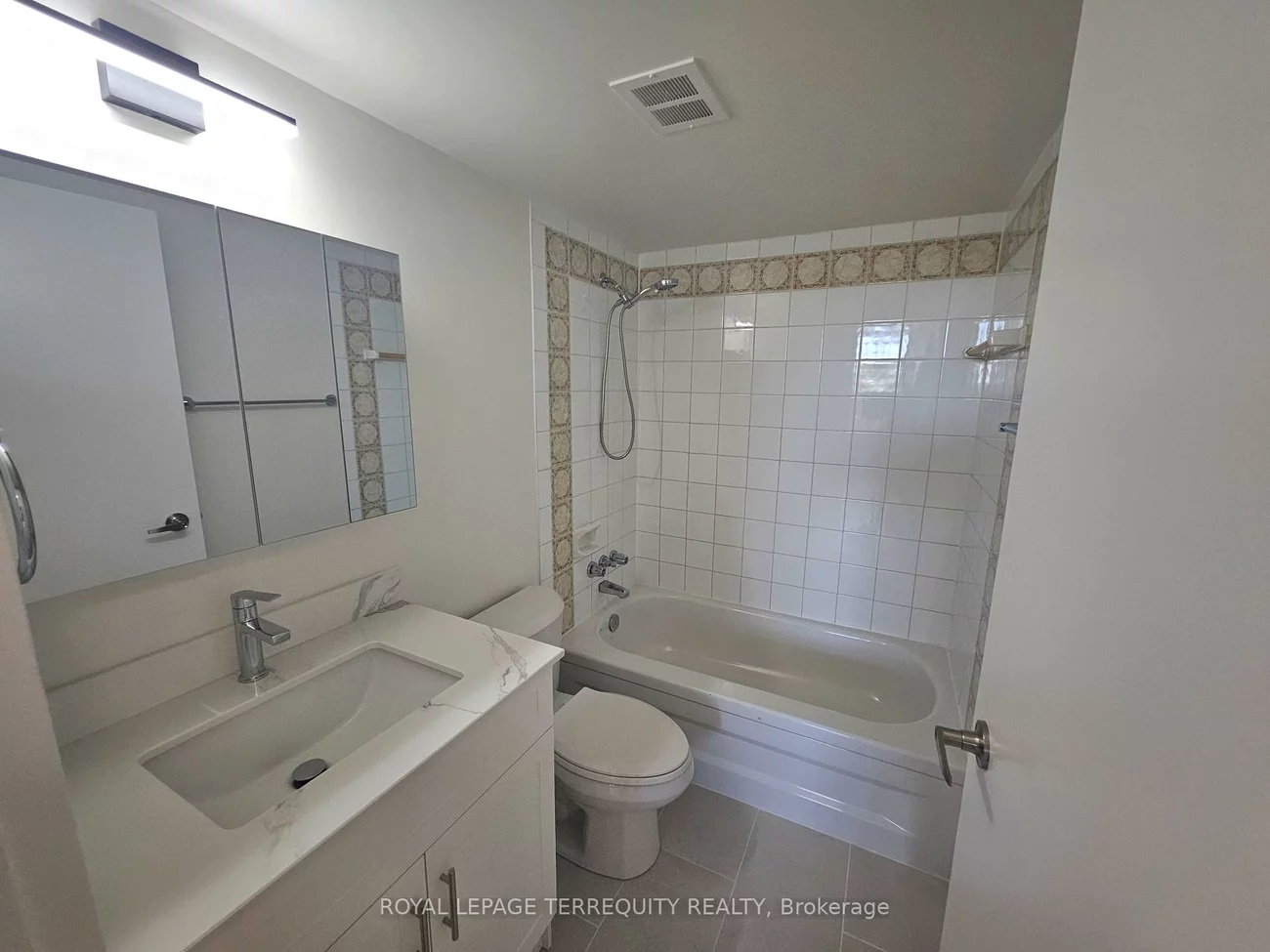 25, Sunrise, Victoria Village, Toronto