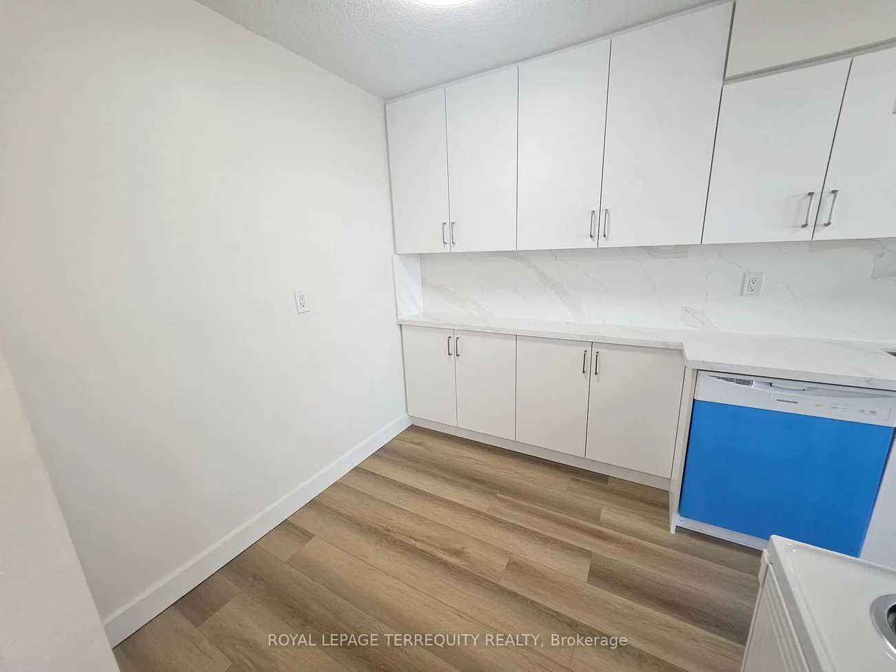 25, Sunrise, Victoria Village, Toronto