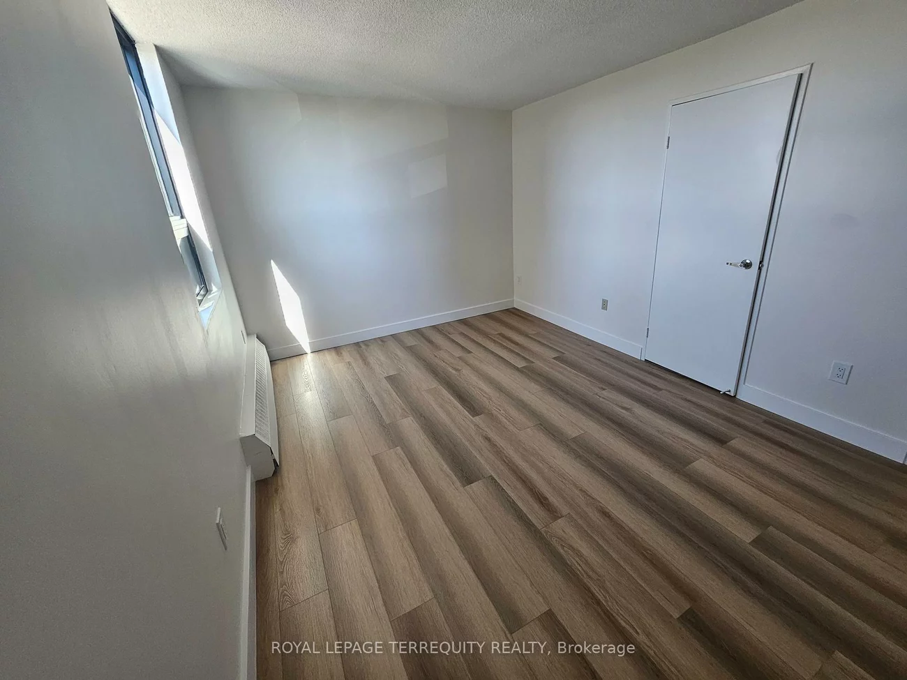 25, Sunrise, Victoria Village, Toronto
