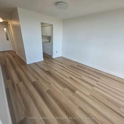 25, Sunrise, Victoria Village, Toronto