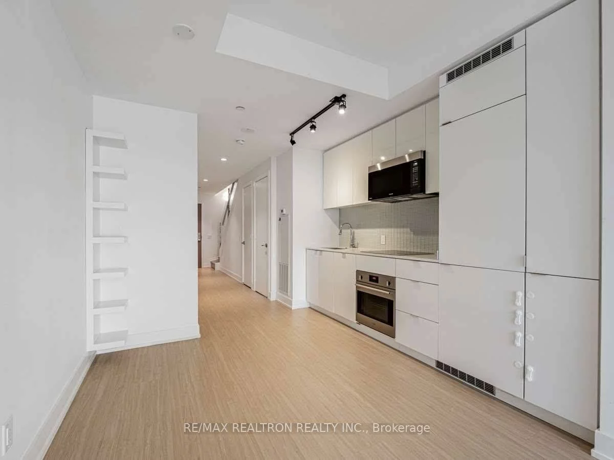 7, Grenville, Bay Street Corridor, Toronto