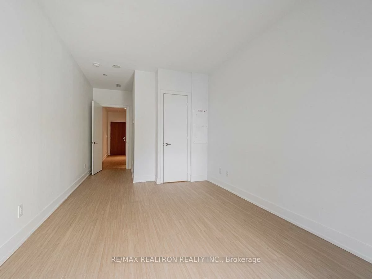 7, Grenville, Bay Street Corridor, Toronto