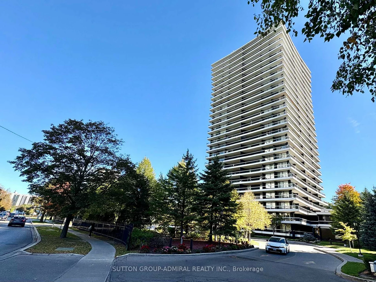 135, Antibes, Westminster-Branson, Toronto