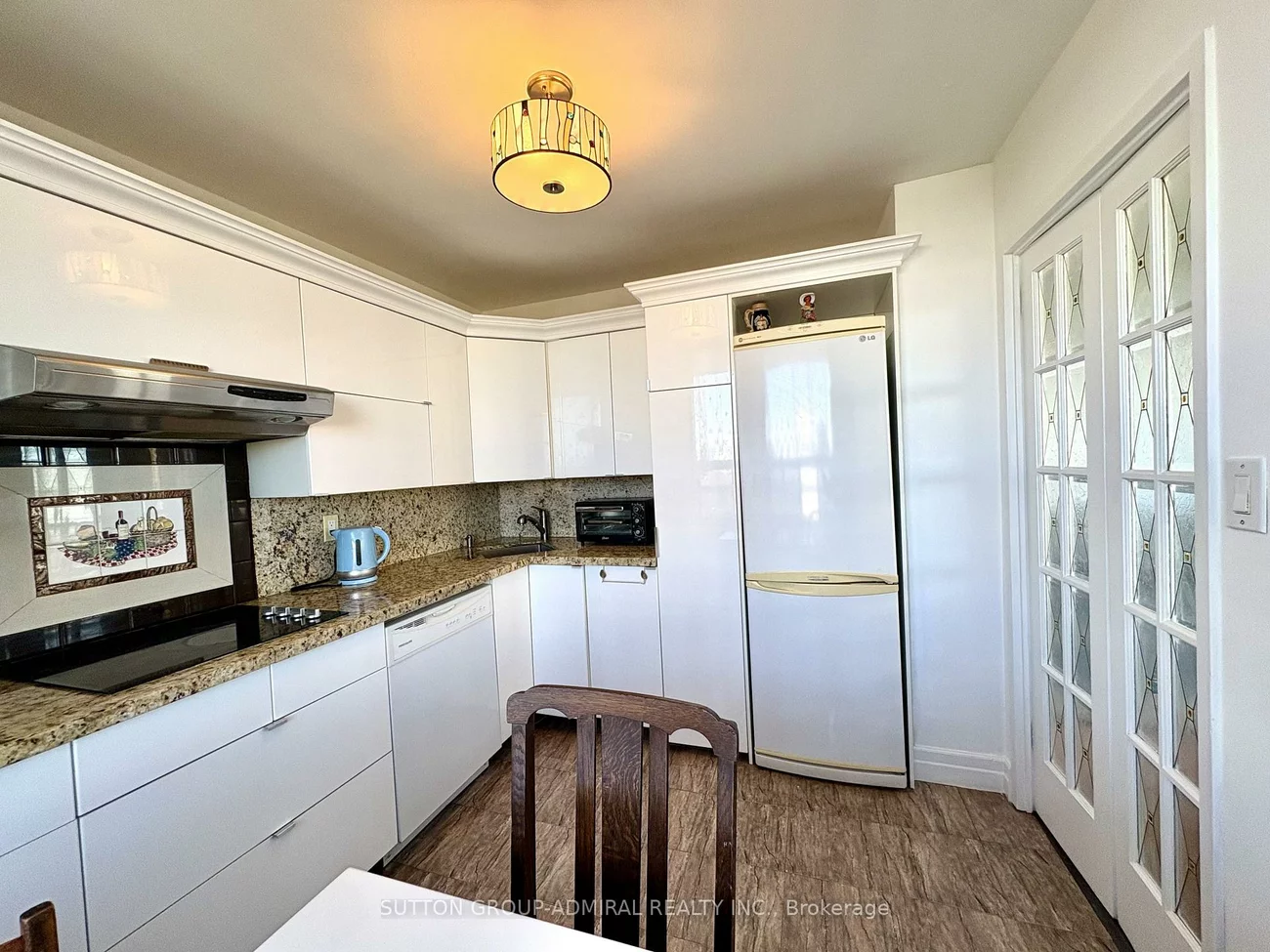 135, Antibes, Westminster-Branson, Toronto