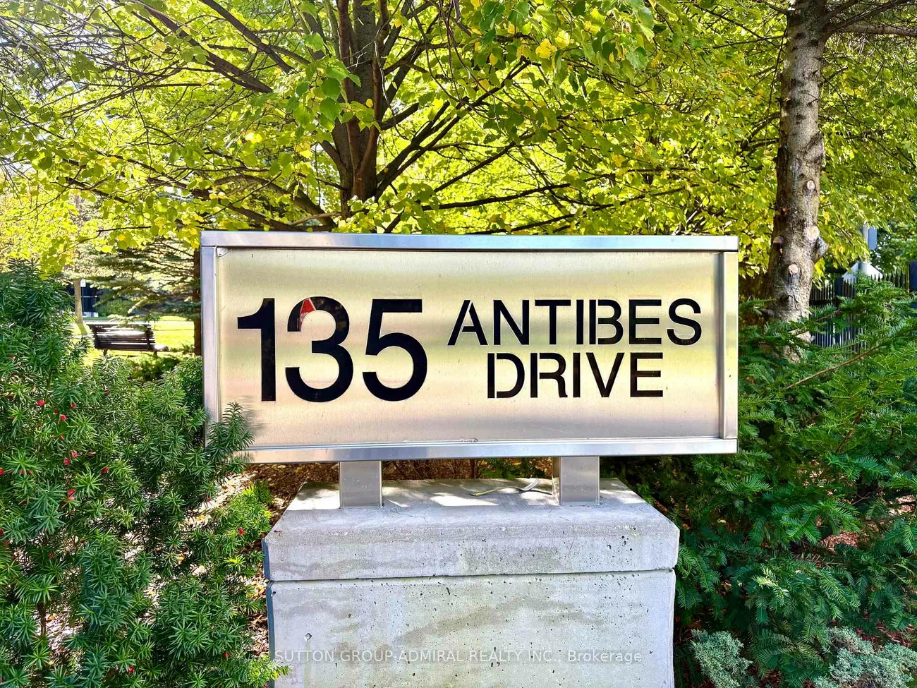 135, Antibes, Westminster-Branson, Toronto