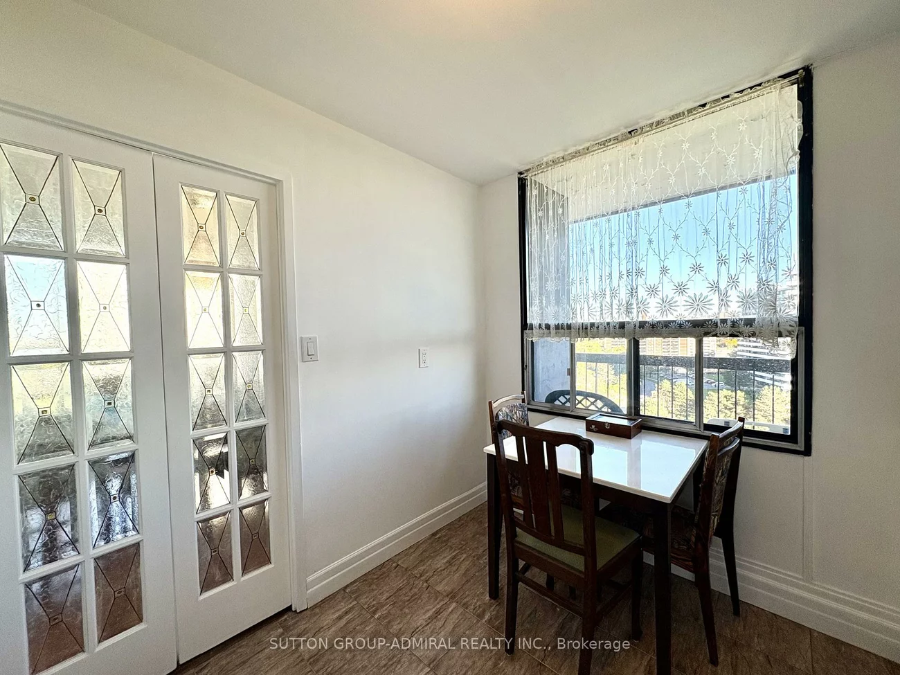 135, Antibes, Westminster-Branson, Toronto