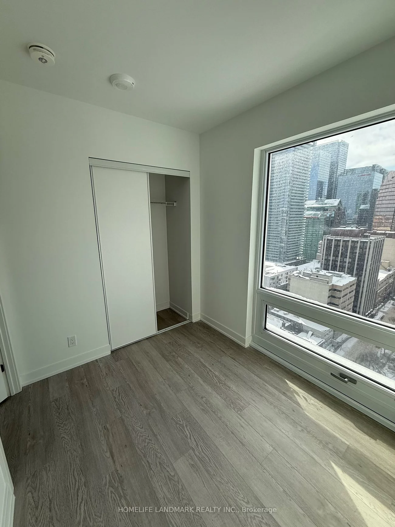 88, Queen, Church-Yonge Corridor, Toronto