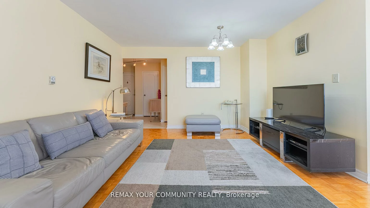 115, Antibes, Westminster-Branson, Toronto