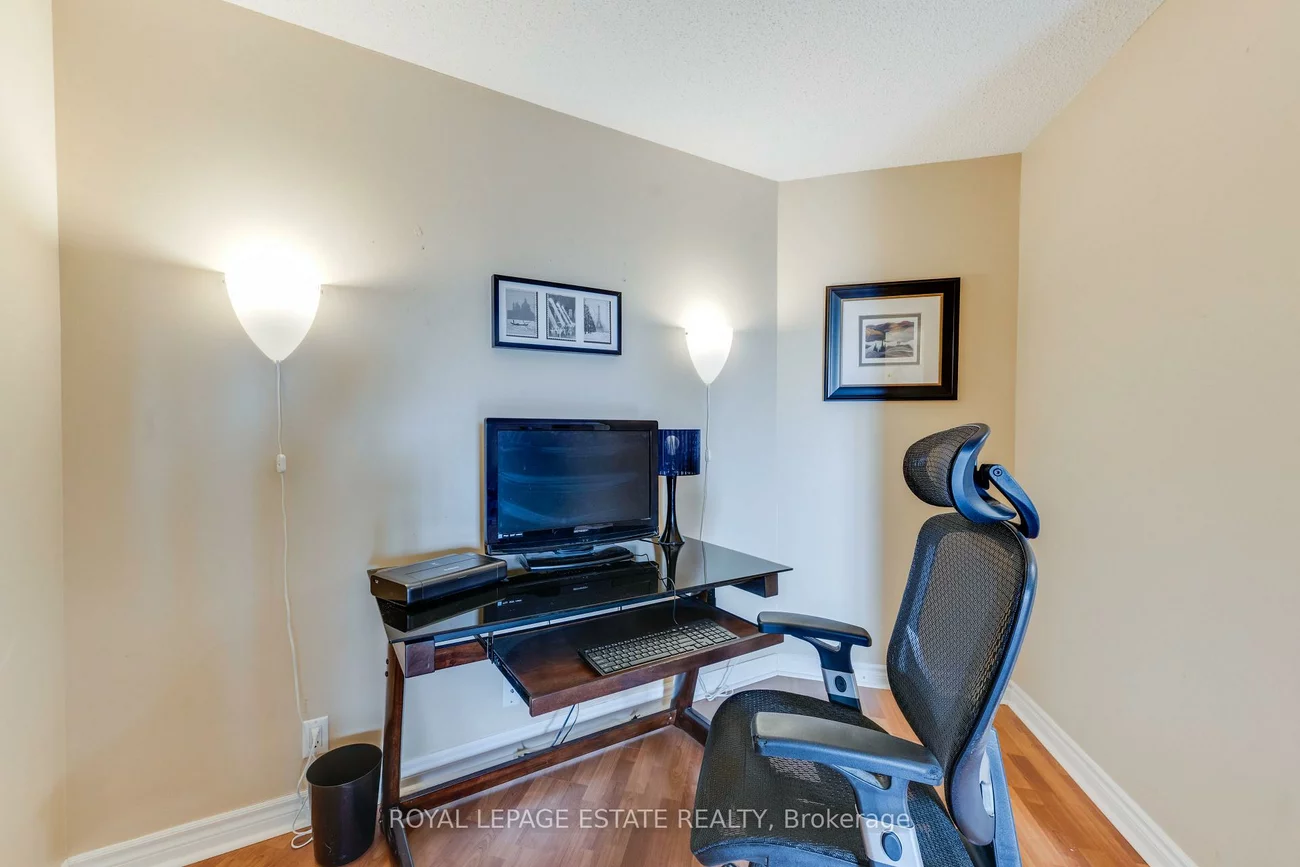 1720, Eglinton, Victoria Village, Toronto