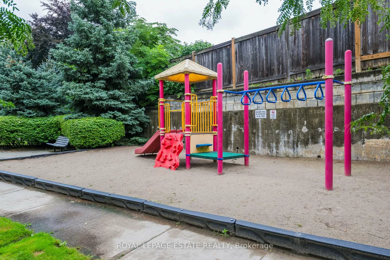 1720, Eglinton, Victoria Village, Toronto