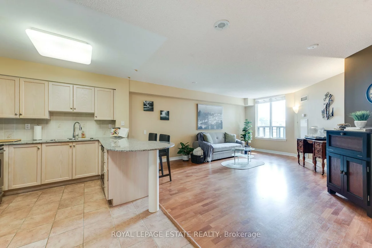 1720, Eglinton, Victoria Village, Toronto