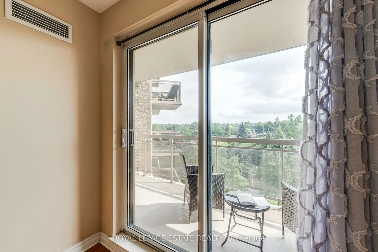 1720, Eglinton, Victoria Village, Toronto